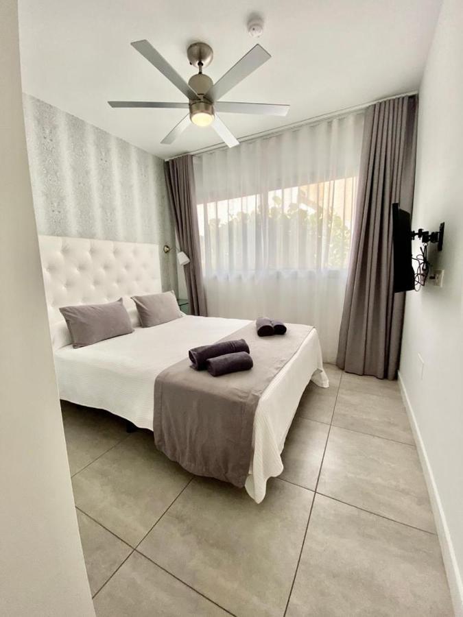 Casa Perla - Cozy Apartment Pool Side コラレホ エクステリア 写真